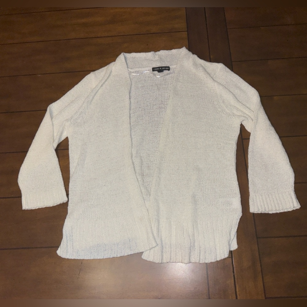Cable & Gauge Women's Off-White Cardigan